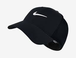 Los Outfits De Las Famosas Que Te Motivaran Para Entrenar Nike Men Golf Hats Golf Outfit