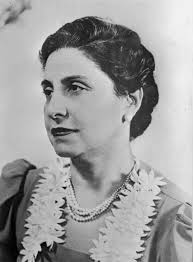 Hoy se cumplen 100 años del nombramiento de Amanda Labarca como la primera  profesora universitaria de Chile y América, un 13 de noviembre de 1922, en  la Facultad de Filosofía y Humanidades