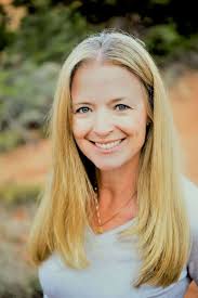 Tami Duke's Instagram, Twitter & Facebook