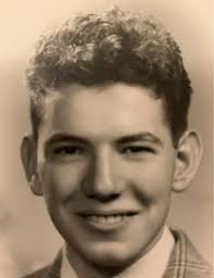 Chesterton resident Ralph Gloyeske passes at 94 ﻿ Ralph E. Gloyeske, 94, of  Chesterton, Ind., died peacefully surrounded by his loving family