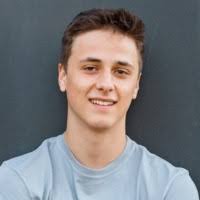 300+ perfiles de «Slothower»