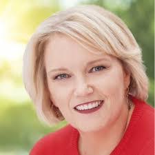 Lynn Bernstein's Instagram, Twitter & Facebook