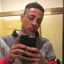 Jesse Poff's Instagram, Twitter & Facebook