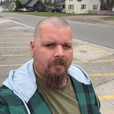 Kinda hard to have a REAL conversation drinking a FAKE beer. 🍺