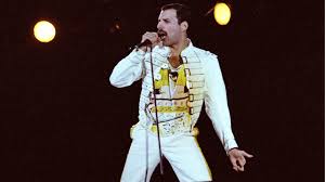 Qué hizo Freddie Mercury en el histórico concierto de Wembley ✓