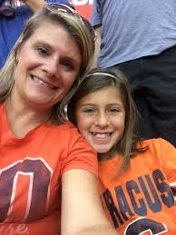 Jill Valente's Instagram, Twitter & Facebook