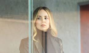 Paola llega a la vida de luis miguel en este tercer episodio de la serie. Cuv7gwxmozm9lm
