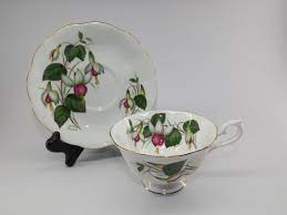 Royal Albert White And Pink Fuchsia Teacup And Saucer Tea Cups China Dinnerware Dinnerware Ebay