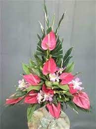 Arrangement Anthurium Triangle Arrangement Rose Vertical Arrangement Arreglos Florales Funerarios Bellos Arreglos Florales Arreglos Florales Tropicales