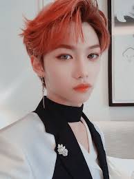 # rachel/jisue isminde bir ablası ve olivia . Lockscreen Kpop And Felix Image 6745475 On Favim Com