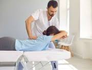 Anda mungkin tidak dapat membengkokkan badan dan. Kenali 5 Penyebab Sakit Pinggang Sebelah Kiri Alodokter