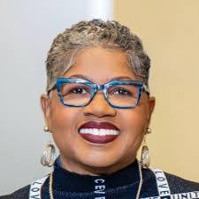 Sabra Thomas's Instagram, Twitter & Facebook