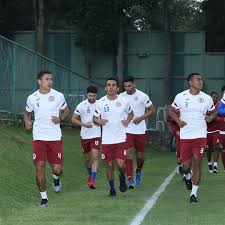 El técnico peruano permanecerá con la máquina por un año más, luego del título de liga del guard1anes 2021. Cruz Azul On Instagram