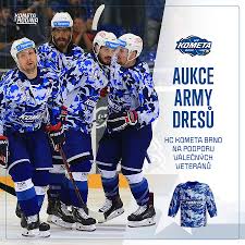 Roušky na dresech a derby plné zvratů. Army Dresy Hc Kometa Brno Na Podporu Valecnych Veteranu