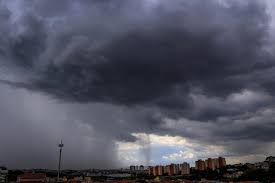 Inmet emite alertas para chuvas no Brasil; saiba estados afetados