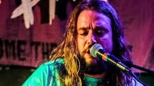 He also had a band based in northbrook, illinois, called third estate, which broke up in late november 2004. 5nltjskla1f0km