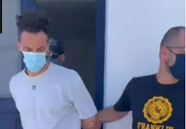 Δε γίνεται δολοφόνος σε ένα βράδυ ο γυναικοκτόνος. 2hx7of5tjzzrim