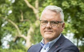 Kunstenaar Vera Vos oet De Wiek: 'Ik hou van het dorpsgevoel'