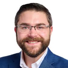 Congrats Sarah Luong for being named to Drift's 32 Ops Pros Shaping The  Future of B2B Marketing!