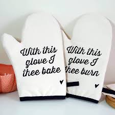 See more ideas about oven glove, double oven, scandinavian fabric. With This Glove Oven Mitt Set By Door 77 Notonthehighstreet Com