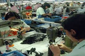 Bagian bagian pekerjaan di pabrik sepatu. Siapa Saja Yg Bekerja Di Pabrik Sepatu Cara Golden