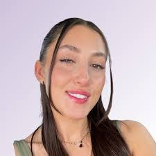 Bethany Hamby's Instagram, Twitter & Facebook