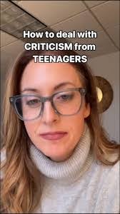 Lisa Sickles's Instagram, Twitter & Facebook