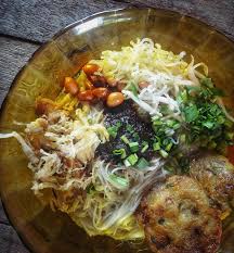 Dah siap dah kesemua hidangan yang diperlukan bagi lengkapkan resepi soto ayam ni. Resepi Soto Ayam Paling Senang Inibaruresepi Gobitage Com