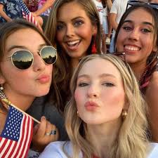 Lakers moved to 1-0 after the season opener against Kickapoo! Great tags  this week! Let's do it big this week at home! Enjoy the Friday Night  Favorites 🇺🇸 . . . . 📷: Laker Fans