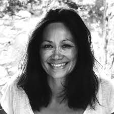 Pauline Alberti's Instagram, Twitter & Facebook