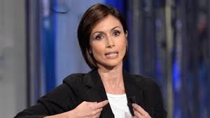 Share place in map center, your location, weather forecast, ruler for distance measurements. Fiocco Rosa In Parlamento Mara Carfagna Sara Mamma Di Una Bambina La Repubblica