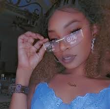 What beach is closest to the Coral in Atlantis, Bahamas?