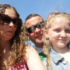 Congratulations to Leeann and Stephen Harkin and their boys collecting  their 2017 Kia Sorrento Platinum edition. Beautiful 7 seater finished in a  rich deep red with a full leather interior. Wishing Leeann,