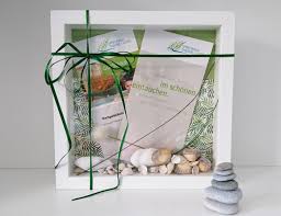 Wellness Gutschein In Szene Gesetzt Geschenkgutschein Mal Anders Wellness Gutschein Gutscheine Verschenken Wellness Geschenke