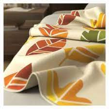 Selimut sendiri berfungsi untuk menghangatkan tubuh ketika tidur. 10 Review Selimut Yang Bagus Dengan Motif Terbaik Di Indonesia 2021