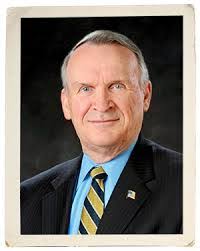 Bernard Curtis's Instagram, Twitter & Facebook