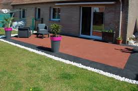 Gelungene Terrassengestaltung Die Praktischen Nut Und Feder Terrassenplatten Von Warco Verwandeln Jede Terrasse Im Hand Terrassenplatten Balkonbelag Terrasse