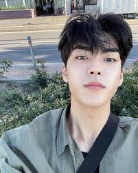 Bak Putra Kim Woo Bin, Intip 8 Potret Fierce Kim Su Gyeom 'Duty After  School'