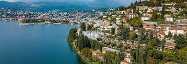 Über 40 banken und privatbanken haben ihren hauptsitz oder eine niederlassung in der stadt lugano. Herzog U De Meuron Errichtet Acht Landhauser Auf Den Geneigten Banken Von See Lugano Lugano Switzerland