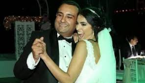 Ali koç nevbahar demirağ düğün. Unlulerin Sir Gibi Sakladiklari Esleri Ve Sevgilileri