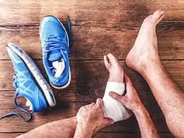 ankle sprain causes symptoms and diagnosis