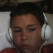 Stream Steven Hue music