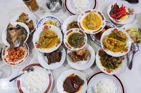 I can still remember my first time to ever eat nasi padang, when i visited the island of sumatra back in 2009. Amazing Nasi Padang In Jakarta At Rumah Makan Surya
