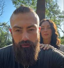 Honey, I've noticed you're viewing my post, and I'm wondering why you  haven't acknowledged me or expressed your affection lately. It's me,Thane  Rivers, and I must confess that I love you deeply,