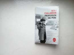Détail de la couverture d' en attendant bojangles, paru chez finitude, une maison d'édition bordelaise. En Attendant Bojangles Resume Chapitre Par Chapitre Gestion Des Animations Resume Chapitre Par Chapitre La Boite A Merveilles Roman Autobiographique Francais