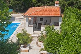 In the base­ment we have re­built a new pano­ra­ma break­fast and din­n­ing room with sun ter­race an house bar. Ferienwohnung Im Haus Klara Gunstig Mieten Porec Krolando