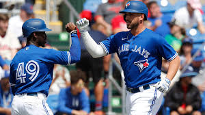 The toronto blue jays are a canadian professional baseball team based in toronto. Blue Jays Travis Shaw Leaves Game Vs Red Sox With Right Knee Discomfort Sportsnet Ca