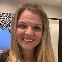 Molly Crowe's Instagram, Twitter & Facebook