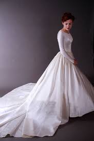 Pin By Heather On Someday 1950s Wedding Dress Wedding Gowns Vintage Plain Wedding Dress