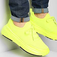Nous vous proposons un choix de chaussures à talon avec boucle, de semelles ornementées et de chaussures à talon imprimées qui n'attendent que vous. Celio Baskets Rymail Jaune Fluo Laboutiqueofficielle Com